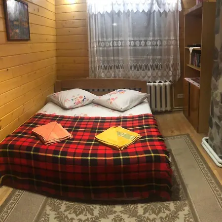 дом у озера Semesterbostad